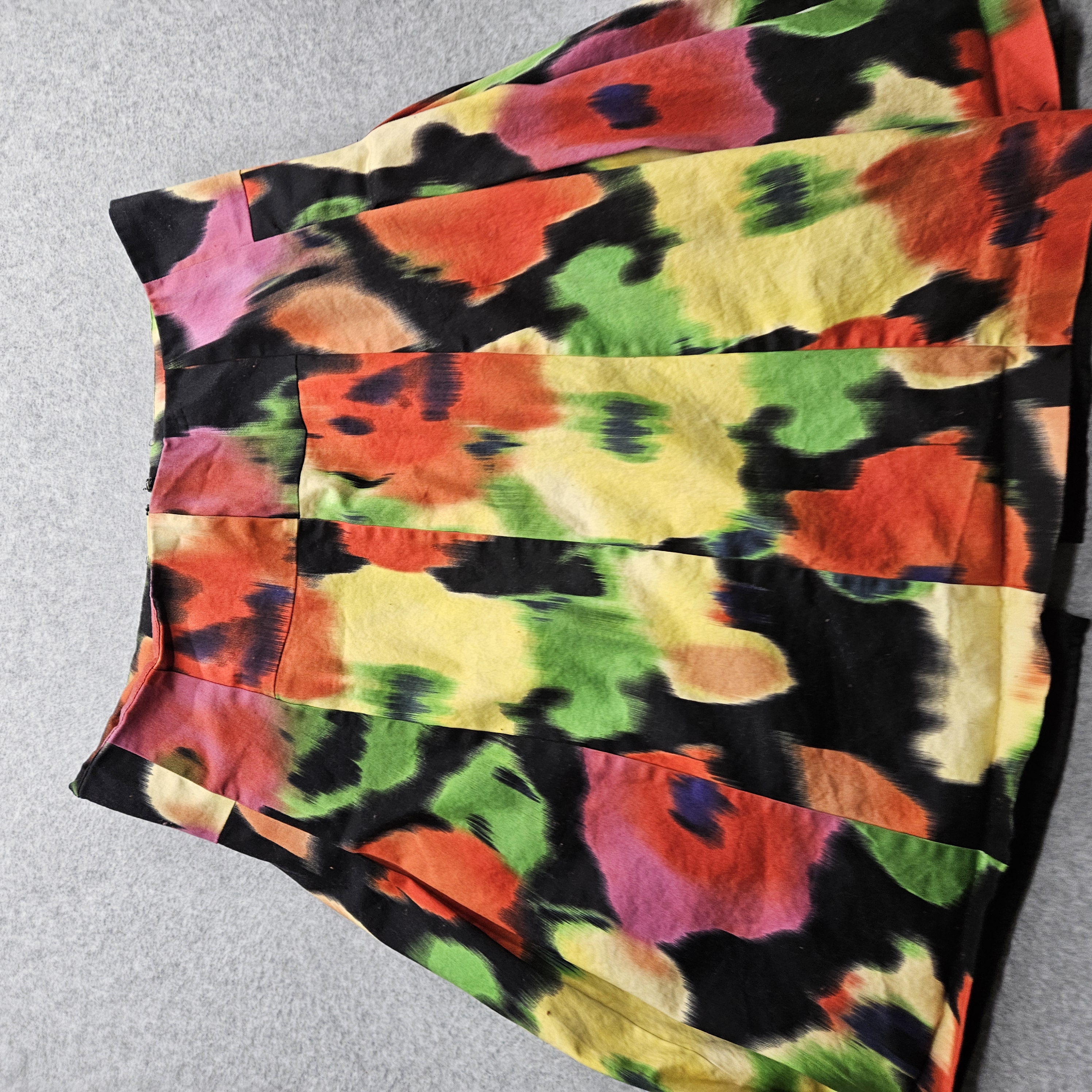 Attention Women's 14 Multicolor Floral Skirt