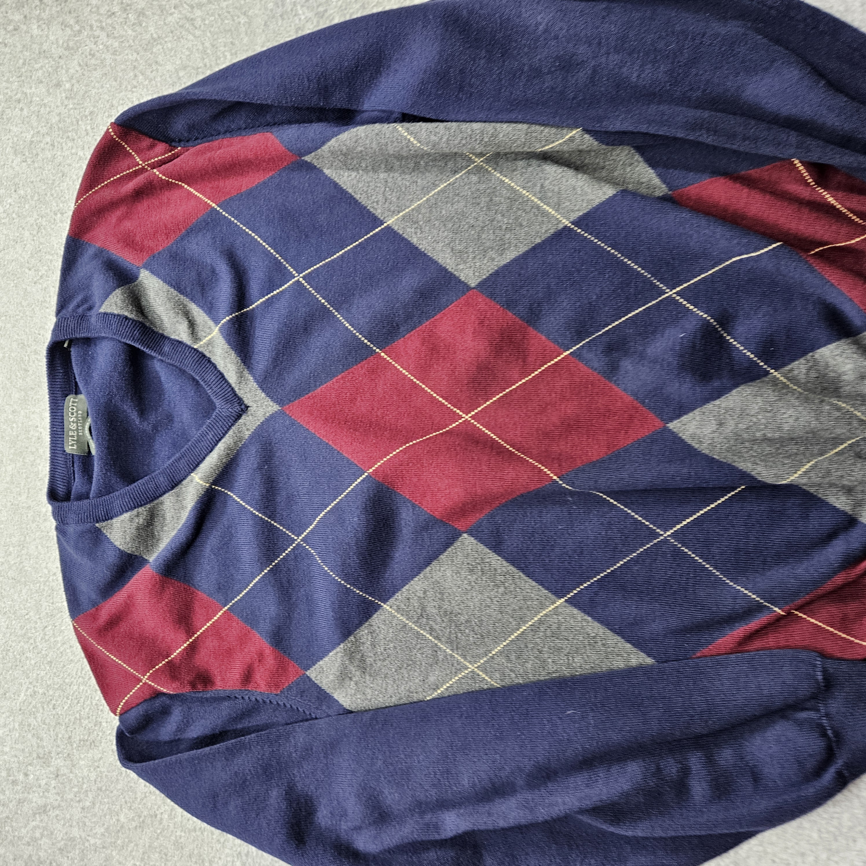 Lyle & Scott Men's XXL Blue & Red V-Neck Sweater