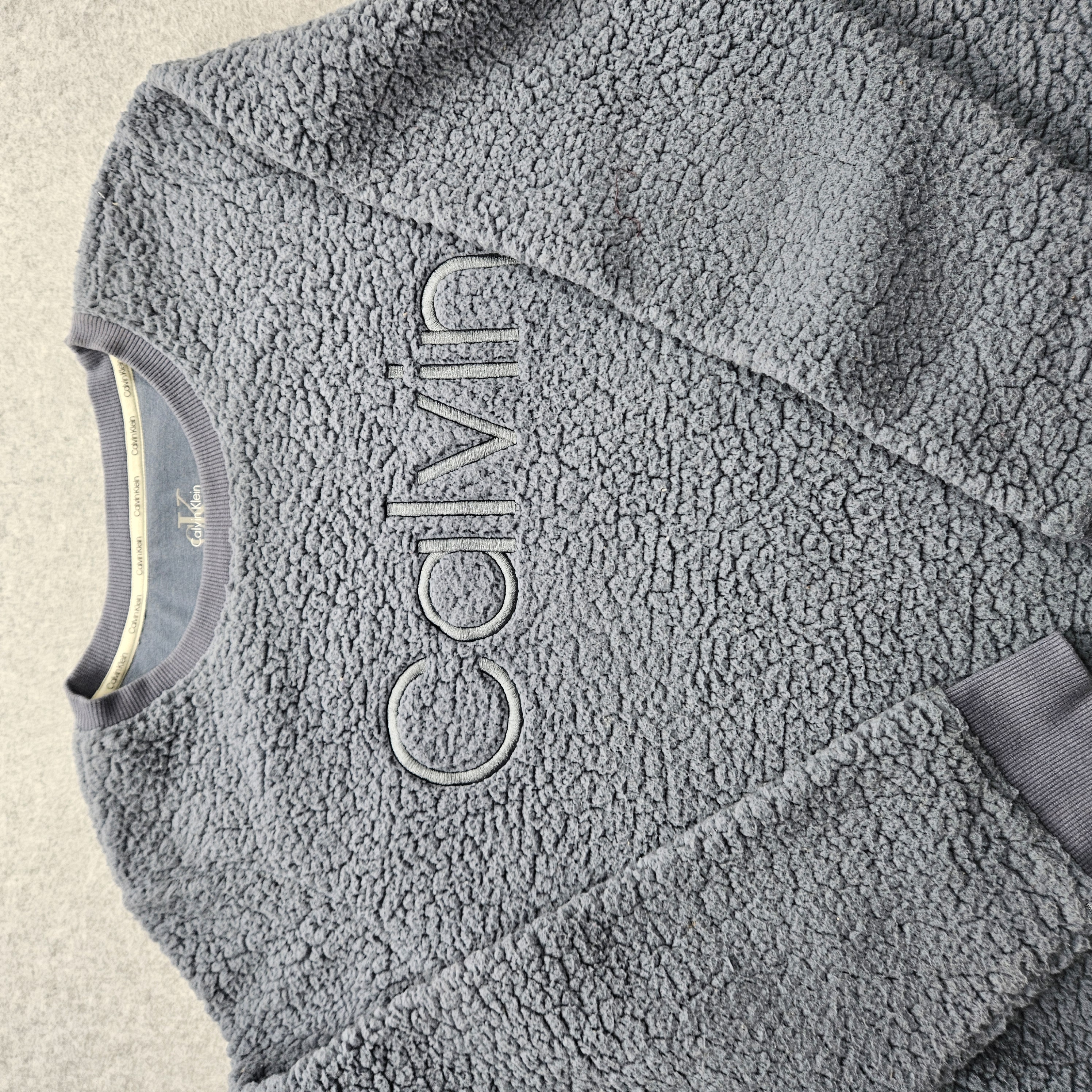 Calvin Klein Women's Large Blue Bubble Fleece Knit Sweatshirt