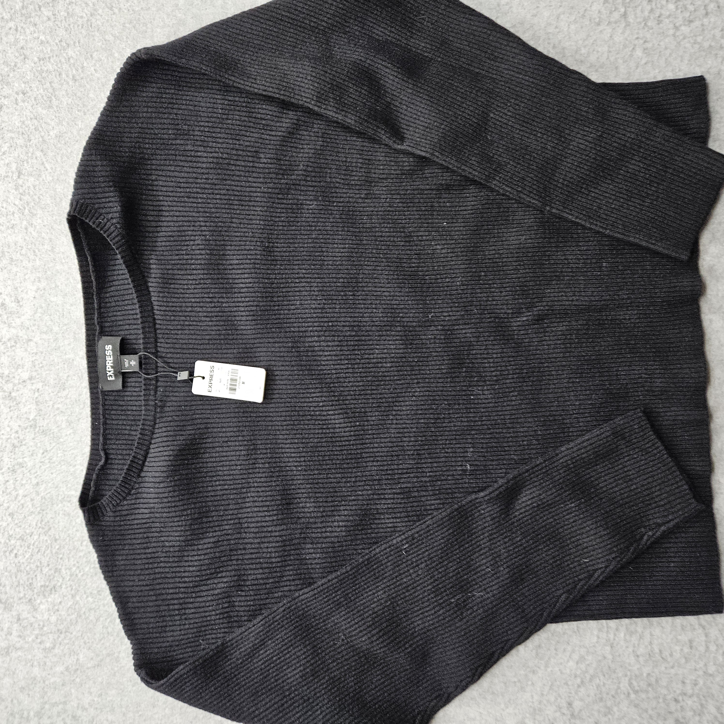 Express Women Size Medium Black Ribbed Knit Long Sleeve Sweater NWT