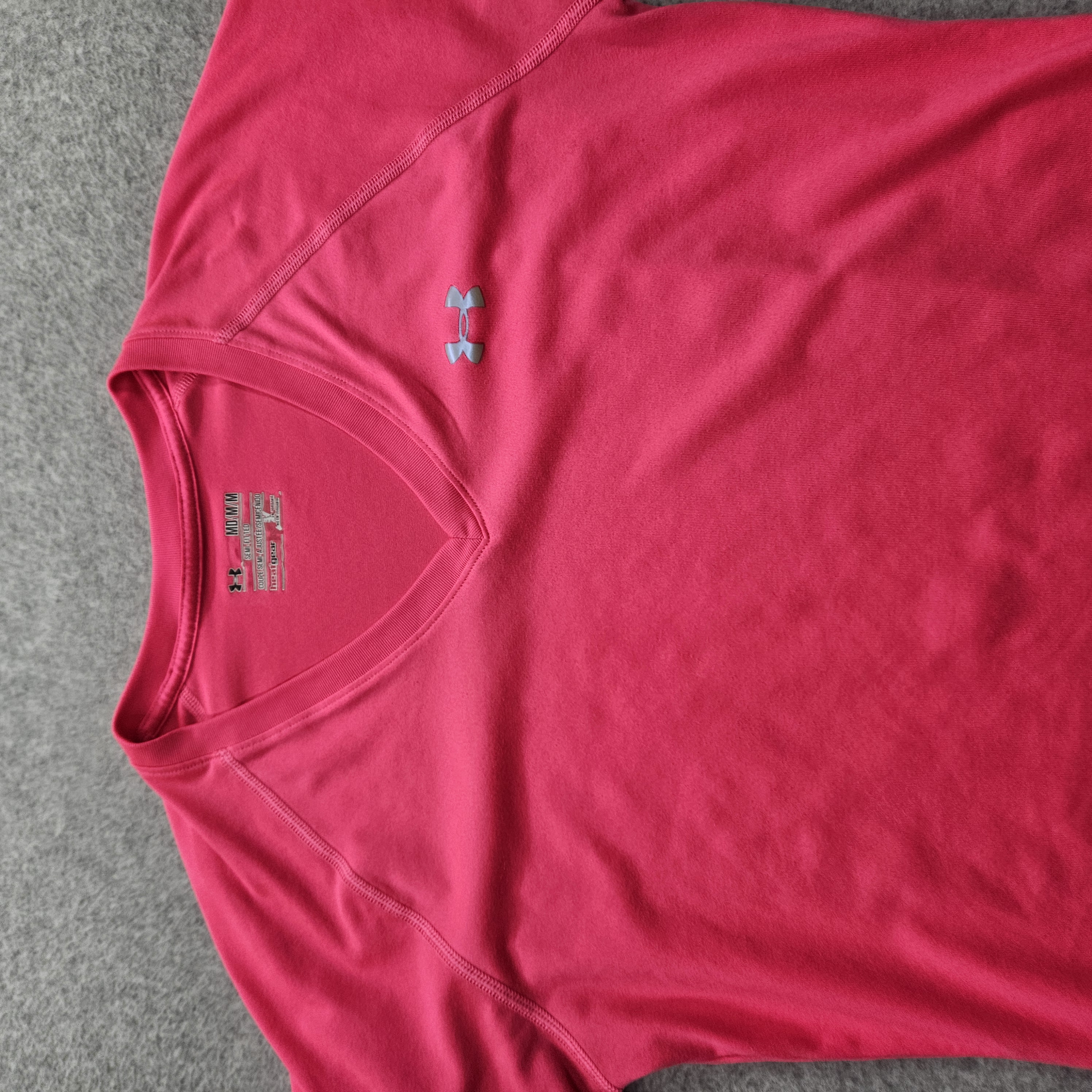 Under Armour Women's Medium Neon Pink V-Neck Sports Shirt