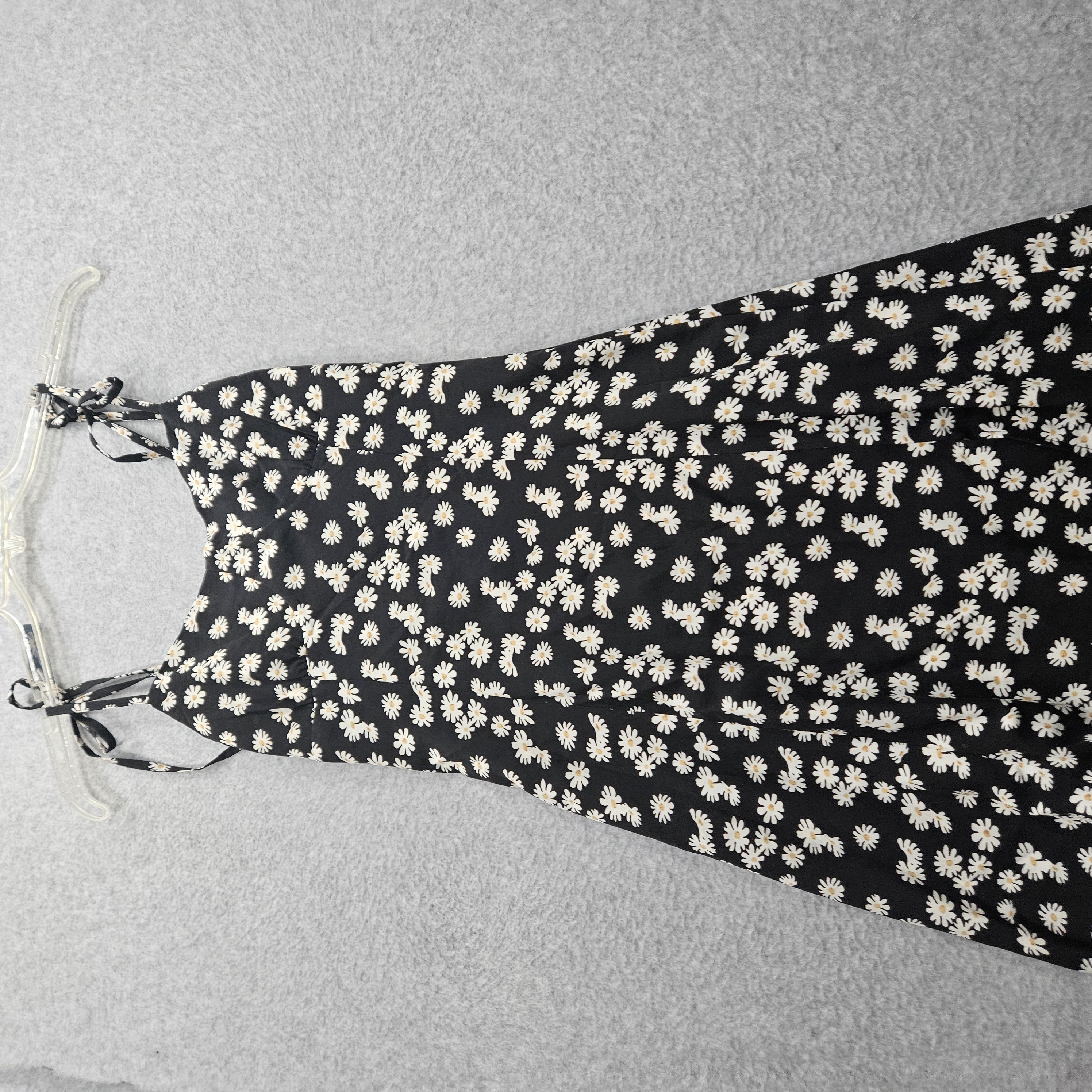 CIDER Women's Size XS Black White Daisy Floral Spaghetti Strap Dress