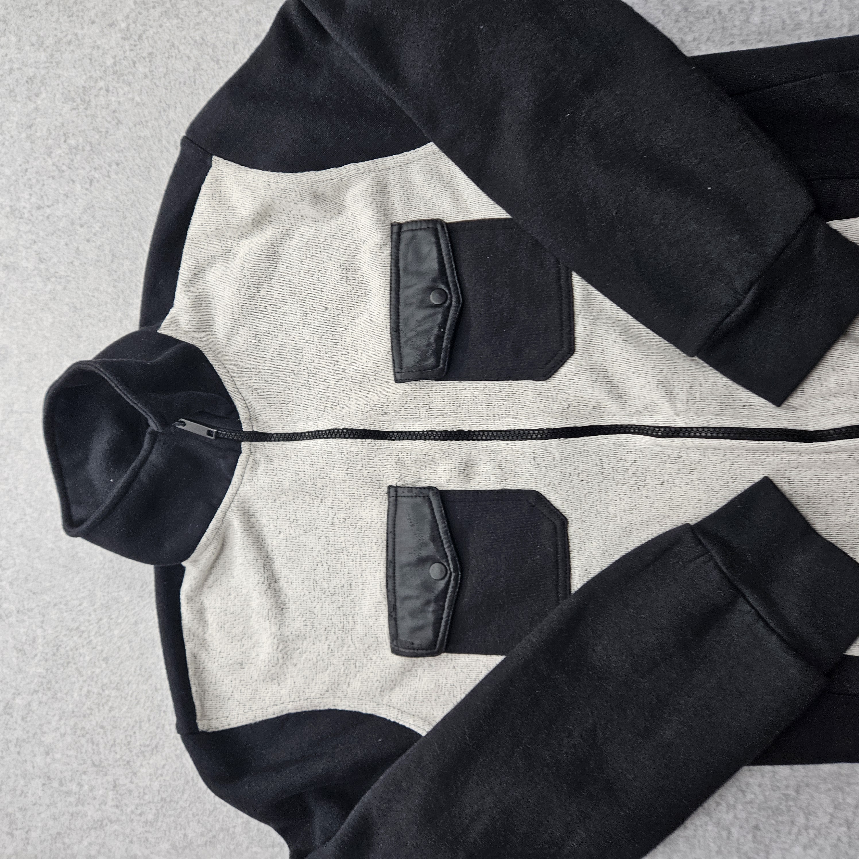 TSCS Men's Medium Black and White Fleece Jacket 