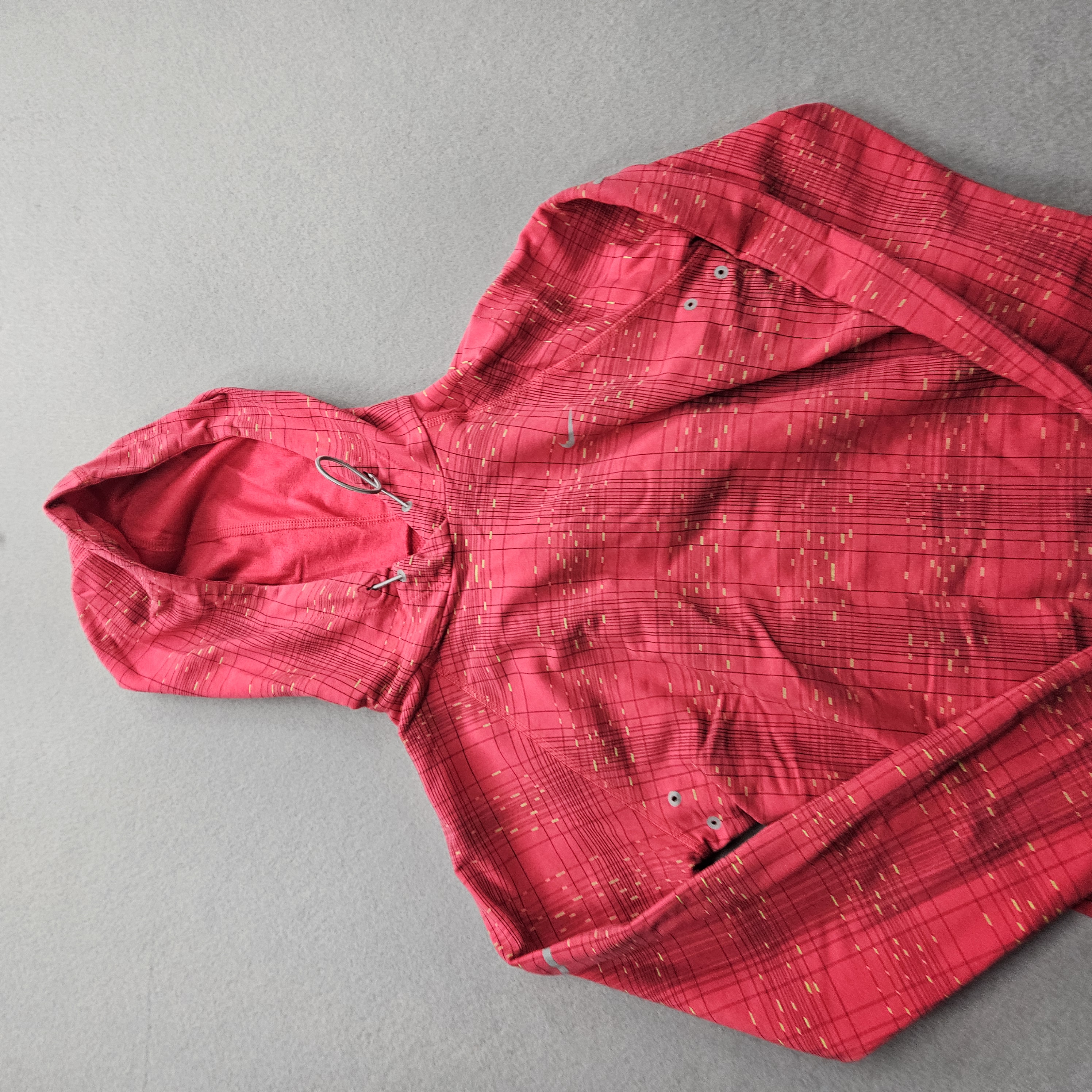 Nike Women's Medium Pink Activewear Hoodie