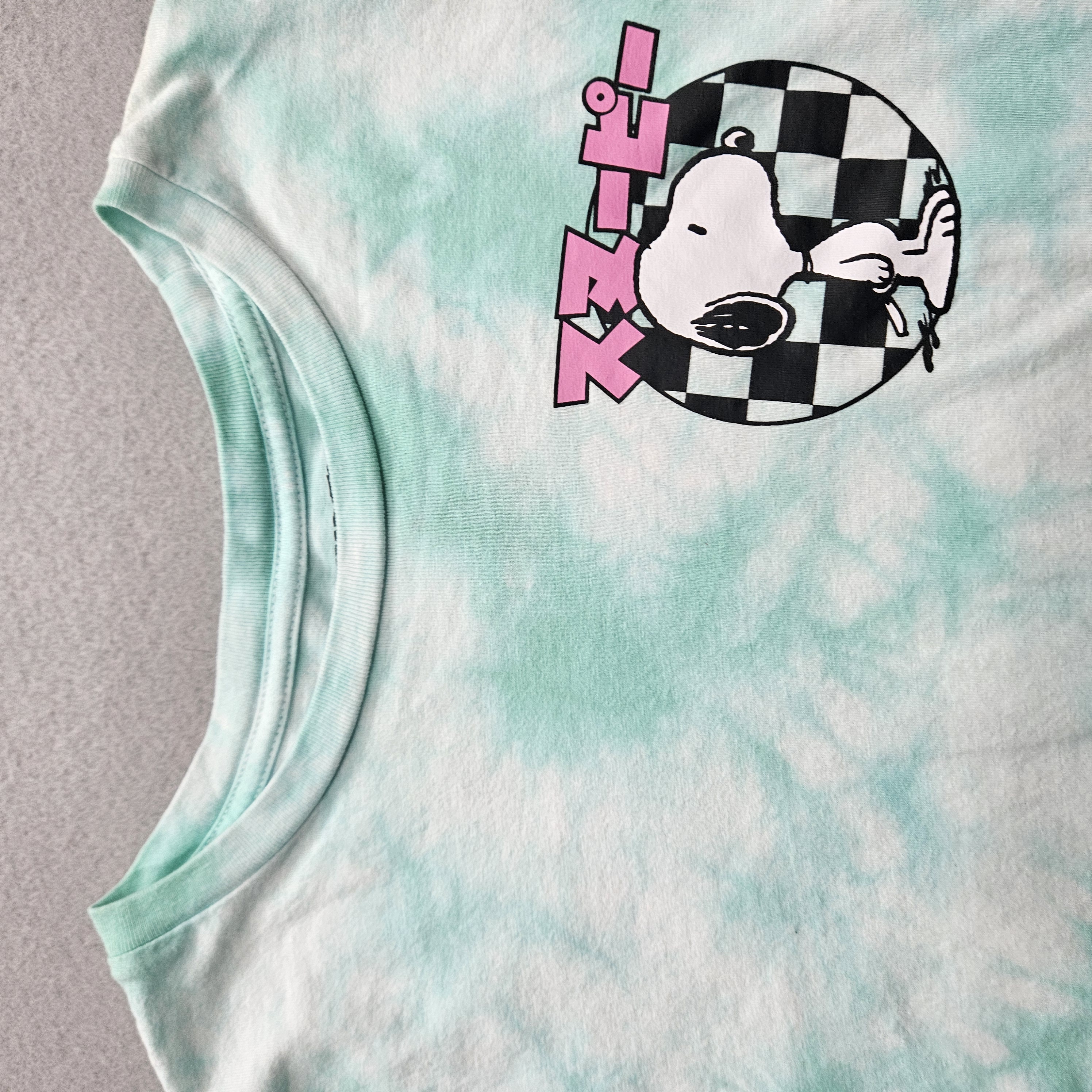Snoopy Peanuts Men's Size Large Mint White Long Sleeve T-Shirt