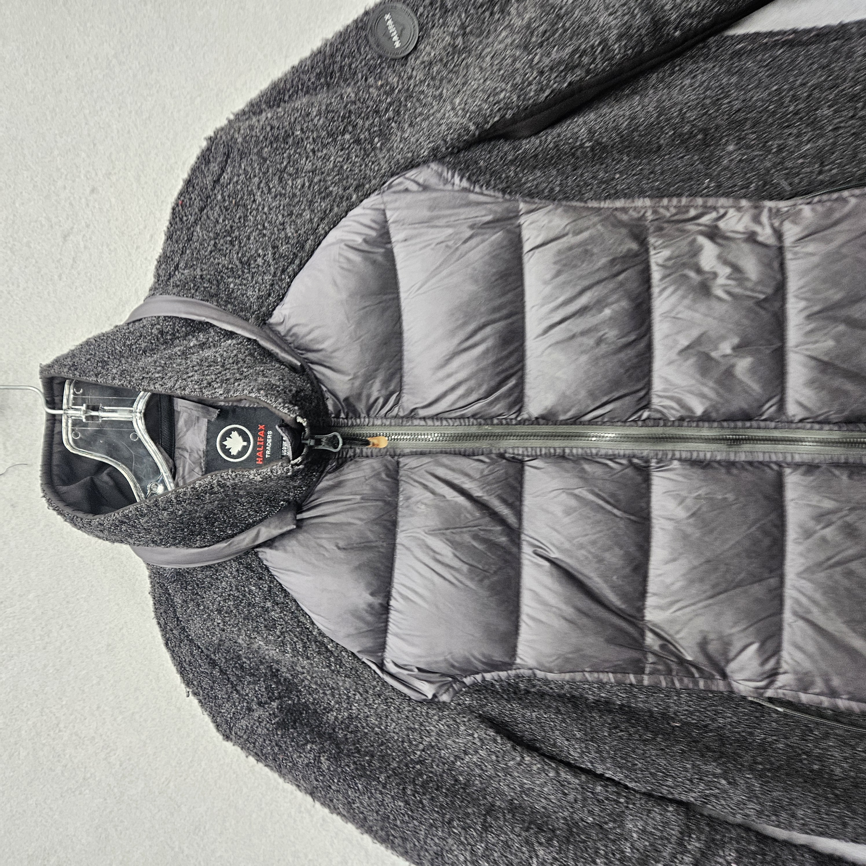 Halifax Traders Men's XL Charcoal Grey Puffer Jacket