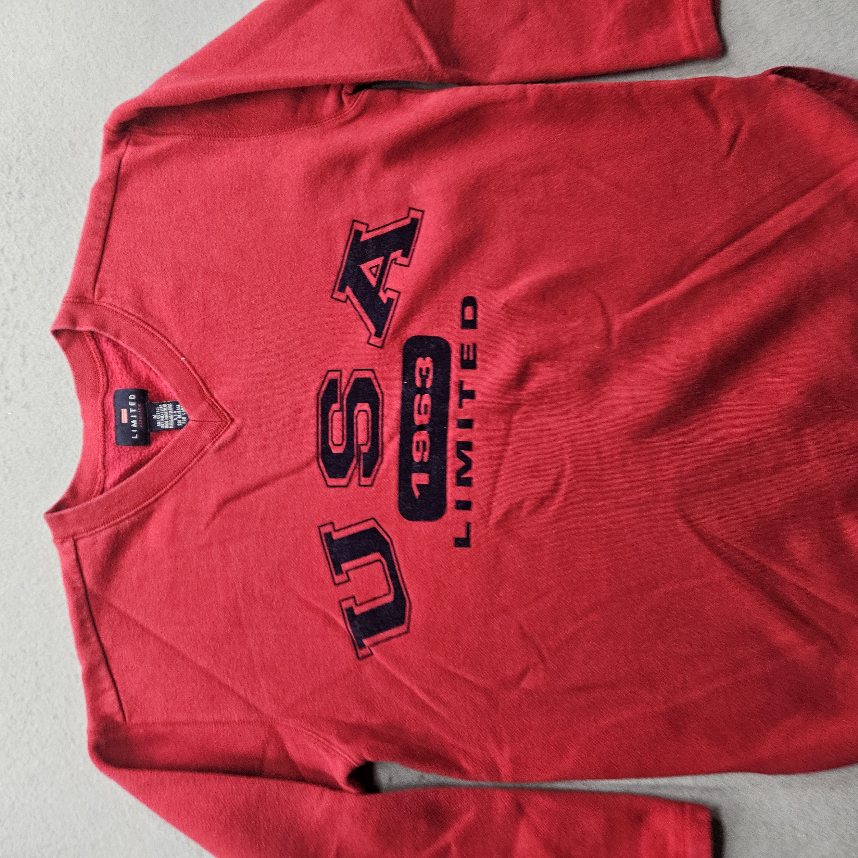 USA 1963 Limited America Women's Medium Red V-Neck Sweatshirt
