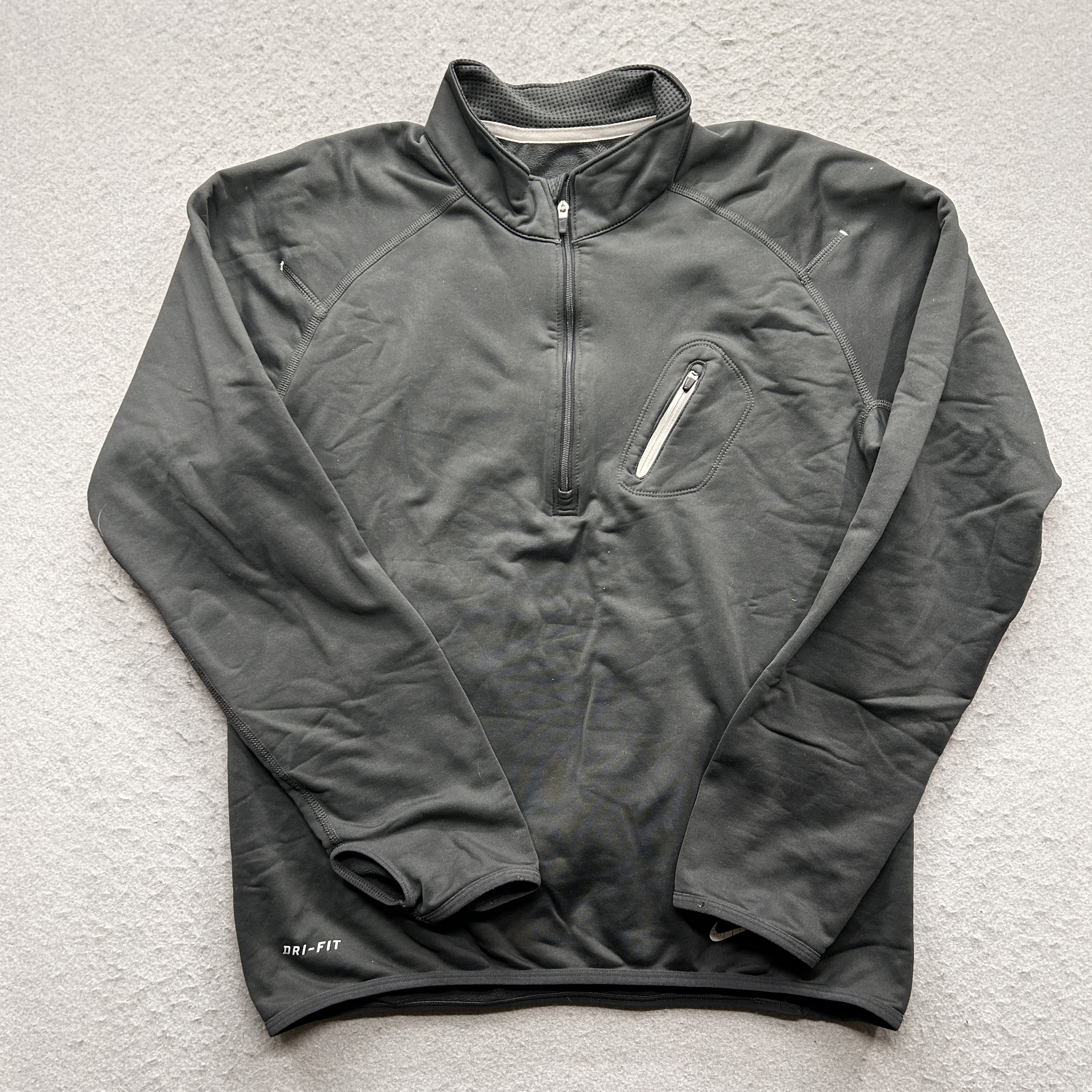 Nike Women's Small Black Dri-FIT Activewear 1/4 Zip Thumb Holes Jacket