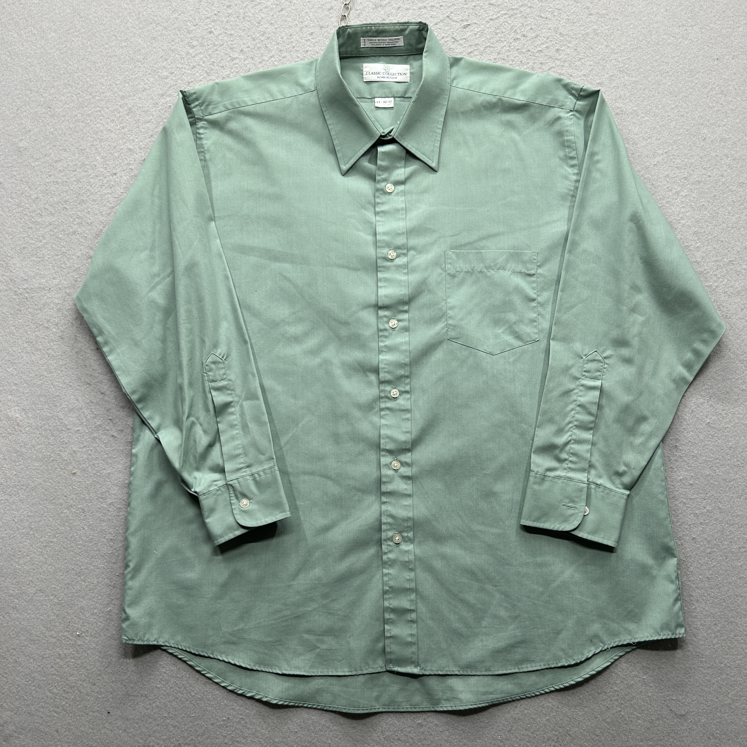 Classic Collection by Van Heusen Men's Dress Shirt 17-32/33 Green Long Sleeve